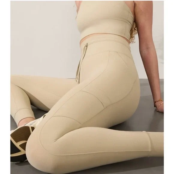 Athlete solution Cargo Tight Cream High-Waisted Leggings - Picture 4 of 7